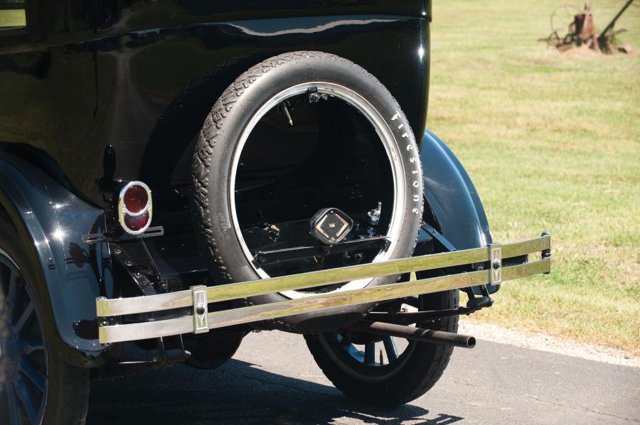  Dodge Series 116 Special Sedan 1925 года  (фото 7 из 25)